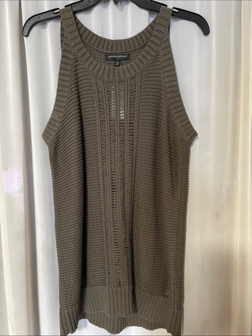 Banana Republic Olive Green Sleeveless Knit Tank Sweater